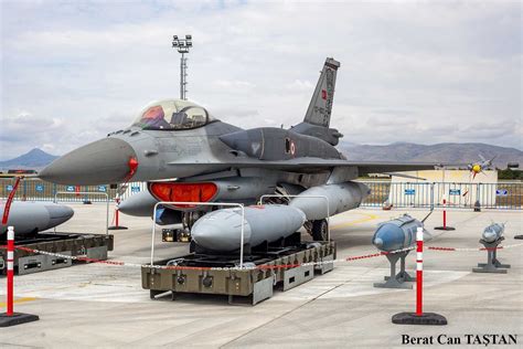 f-16 electronic warfare pod