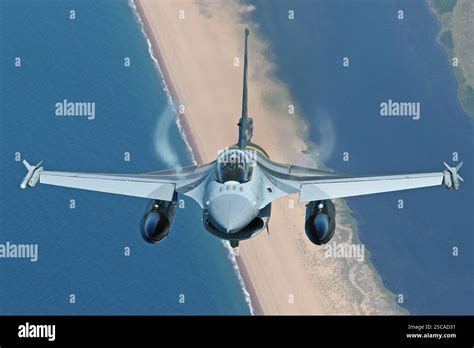 F-16 executing high-G turns in a dogfight simulation