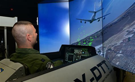 f-16 simulator training