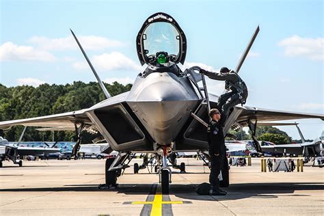 F-22 performing at NAS Oceana Airshow
