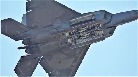 f-22 raptor thrust vectoring demonstration