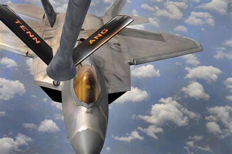 F-22 refueling mid-flight for extended range missions