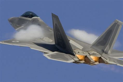 f-22 thrust vectoring nozzle demonstration