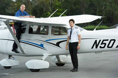 flight training school using leased Cessna 172 fleet for student pilot instruction