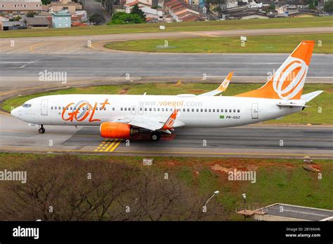 Gol Linhas Aéreas Boeing 737-800 taxiing at São Paulo–Congonhas Airport