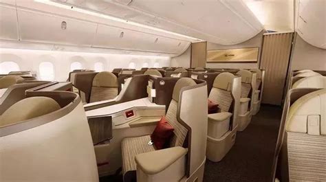 Hainan Airlines Dream Feather business class Boeing 787 cabin