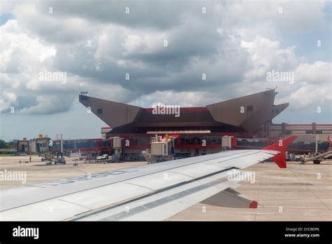 havana jose marti airport terminal with united airlines signboard in background