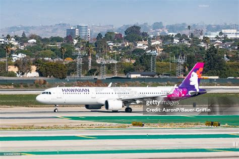 Hawaiian Airlines Airbus A321neo preparing for transpacific flight