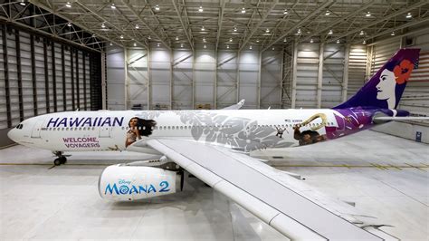 Hawaiian Airlines Airbus A330 departing from Sydney Kingsford Smith Airport
