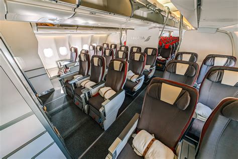 Hawaiian Airlines Extra Comfort seats Airbus A330 legroom cabin