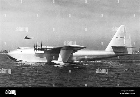 Hughes H-4 Hercules Spruce Goose taxiing on water during historic test flight