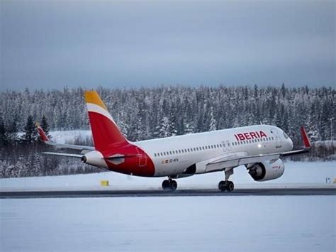 Iberia Vueling British Airways European short haul routes Spain airport