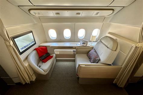 inside view of la premiere suite on air france boeing 777-300er