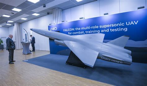 INTEC engineers evaluating UVAD Falcon components in Munich prototyping lab