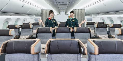 Interior of EVA Air’s fourth-generation Premium Economy cabin layout showing 2-3-2 seating configuration