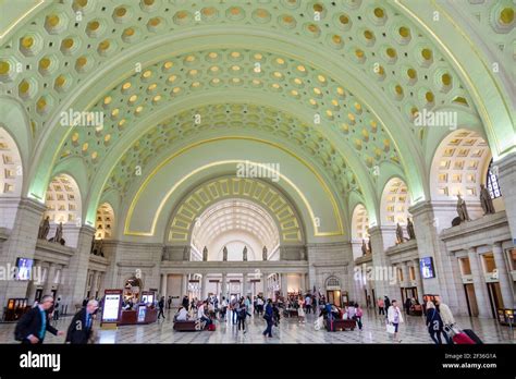 Interior of Washington Union Station main hall