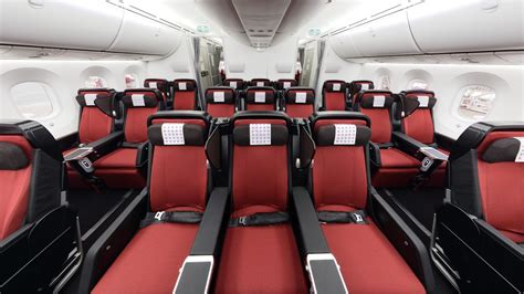 Japan Airlines sky premium economy seat design
