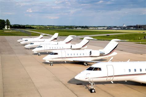 jet tarmac with multiple aircraft used in shared ownership fleet model