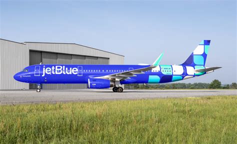 JetBlue Airbus A220 aircraft tail with its distinctive pattern design