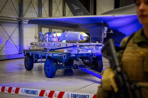 Joint Strike Missile integration testing on Norwegian F-35A in Arctic conditions