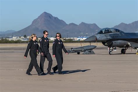 jordan air force pilots with f-16