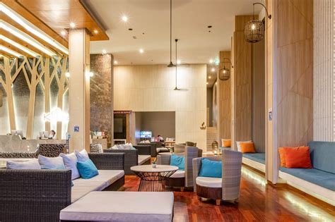 kalma resort hotel lobby with water park view