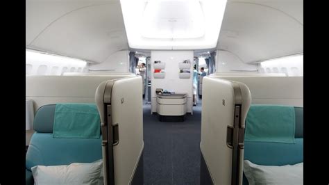 Korean Air Boeing 747-8 Kosmo Suite 2 first class cabin