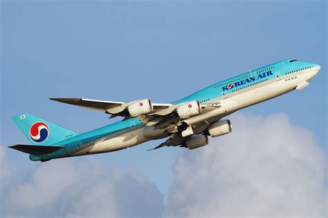 Korean Air Boeing 747-8I, the Queen of the Skies, in flight