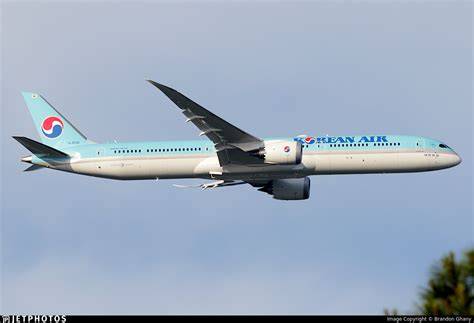 Korean Air Boeing 787-10 Dreamliner long-haul passenger aircraft