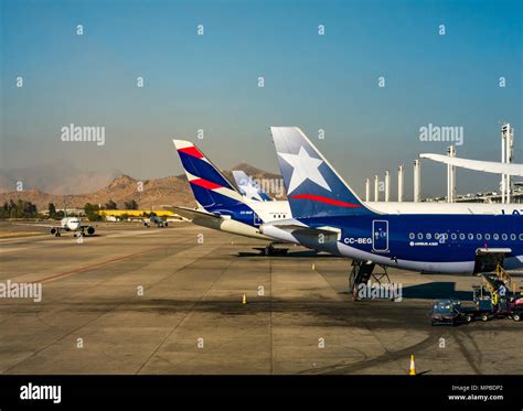 latam airlines landing at santiago international airport