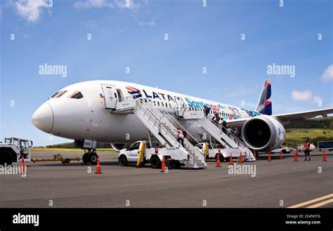 LATAM Boeing 787-8 landing at Mataveri International Airport Easter Island