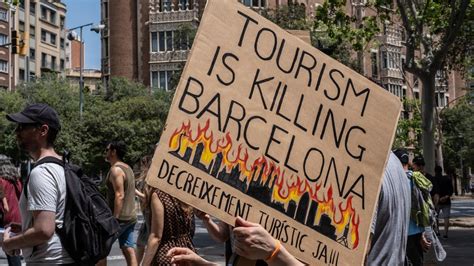 lisbon barcelona amsterdam housing protest airbnb impact