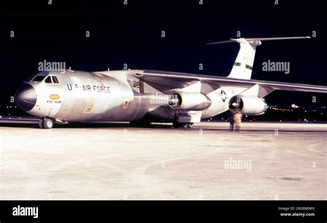 Lockheed C-5 Galaxy C-141 Starlifter humanitarian airlift