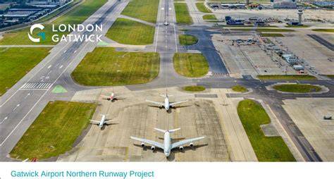 London Gatwick Airport main runway