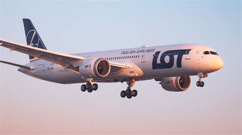 LOT Polish Airlines Boeing 787 new business class cabin Tangerine design