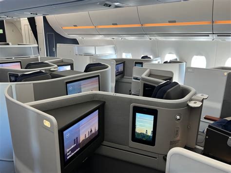 Lufthansa Airbus A350 Allegris business class cabin interior