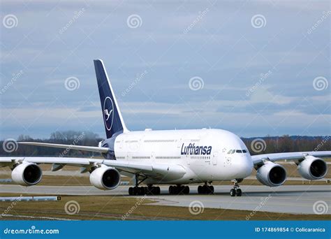 Lufthansa Airbus A380 taxiing at Munich Airport before US departure