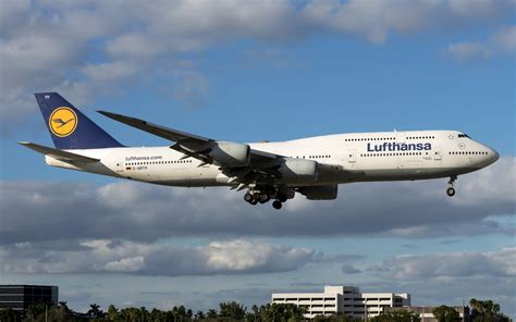 Lufthansa Boeing 747-8 at Frankfurt, soon to be replaced by 777-9