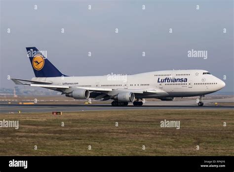Lufthansa Boeing 747-8 departing Frankfurt Airport for Newark
