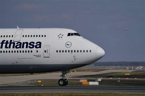 Lufthansa Boeing 747-8 departing on long-haul route