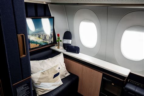 lufthansa first class cabin experience