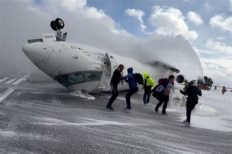 Lufthansa ground team assisting LH717 passengers after diversion due to cumulonimbus storm