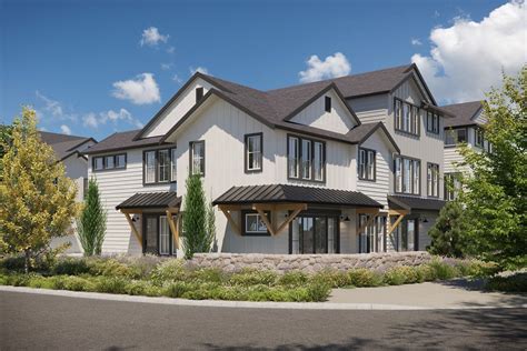 luxury home exterior in Vineyard Creek Woodinville