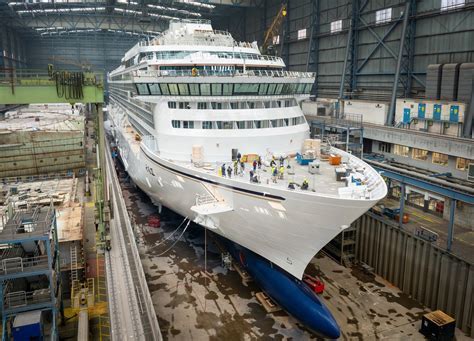 Meyer Werft covered dock cruise ship assembly