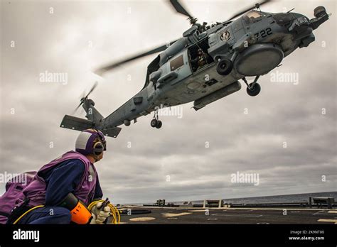 MH-60R Seahawk helicopter flight deck Arleigh Burke destroyer Red Sea