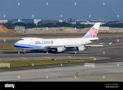 N740CK Boeing 747-400F airborne over Atlantic Ocean en route to Europe
