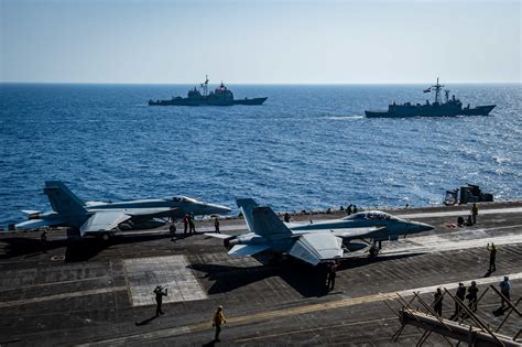 NAS Oceana Virginia Beach fighter jets Super Hornet squadrons runway