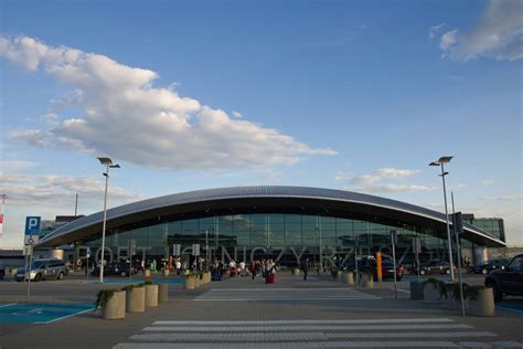 new rail link platform at Rzeszów–Jasionka Airport with regional train