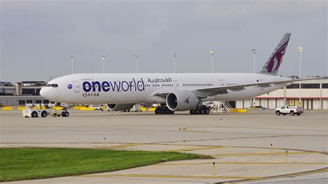 oneworld alliance aircraft lineup at London Heathrow Airport