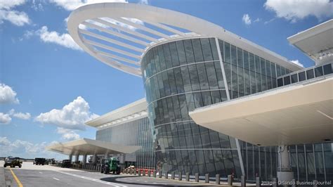 orlando international airport terminal c expansion 2025